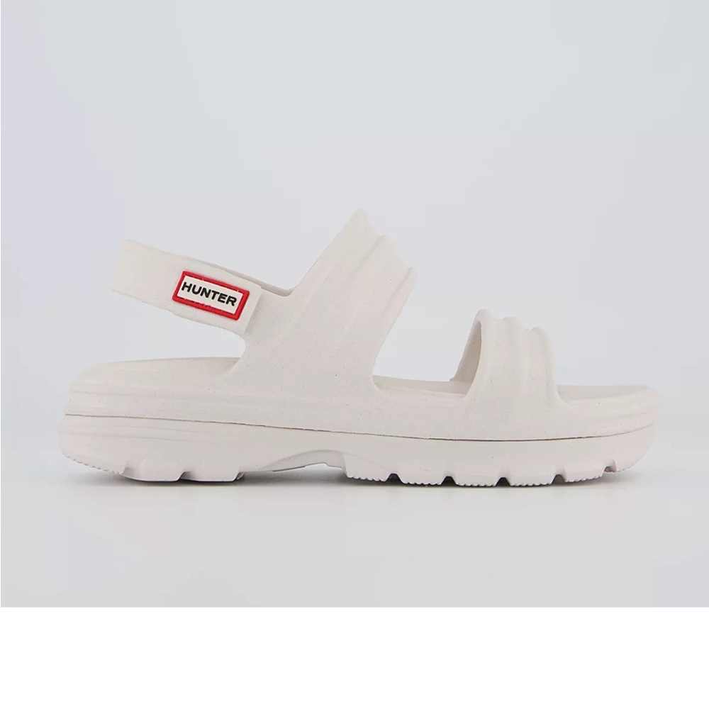 Hunter Women’s Bloom white chunky sandals with adjustable strap